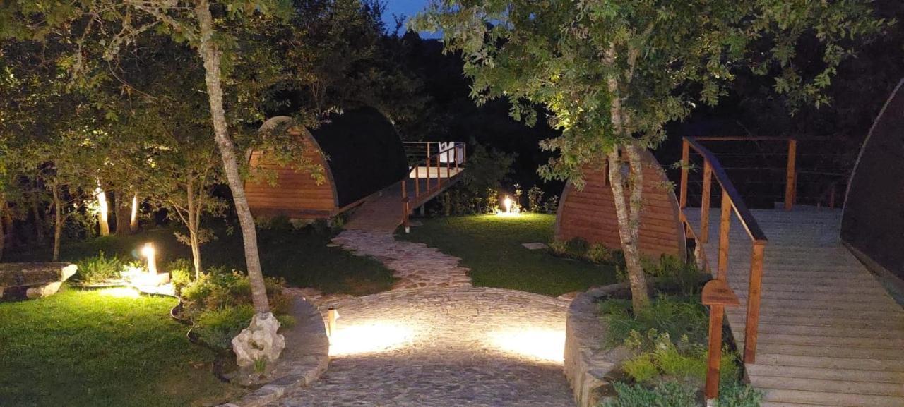 Green Paradise Glamping Covas  Bagian luar foto